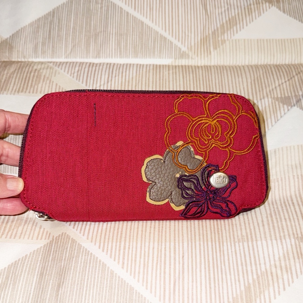HAIKU Floral Embroidered Women's RFID Shield Wallet